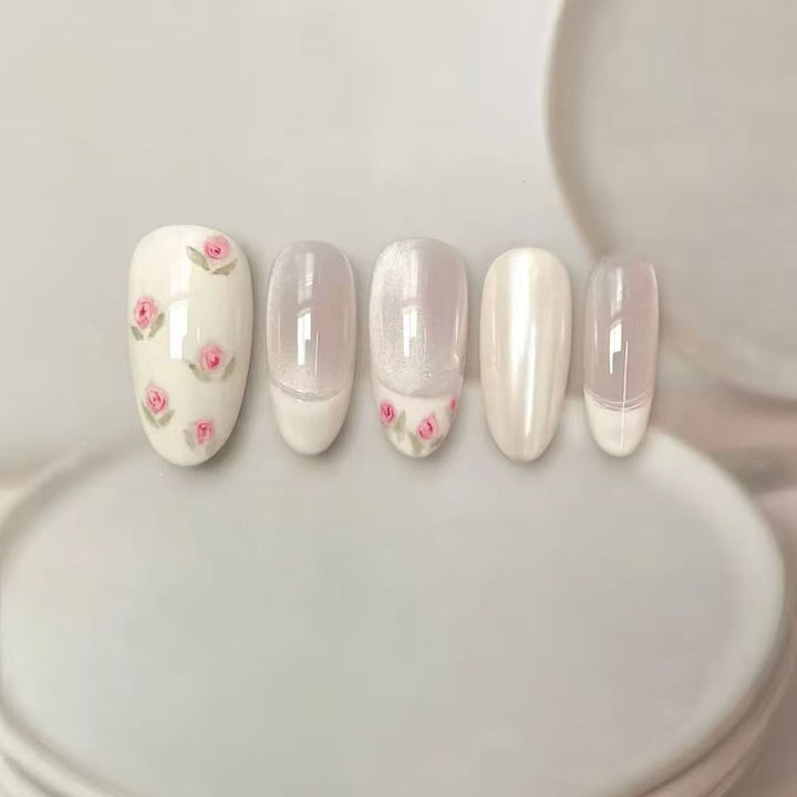 Dekorative Nagelkunst Karnz