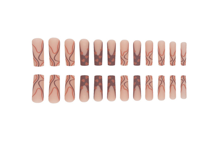 Trendige Herz-Design Press-On Nagel Tipps Karnz