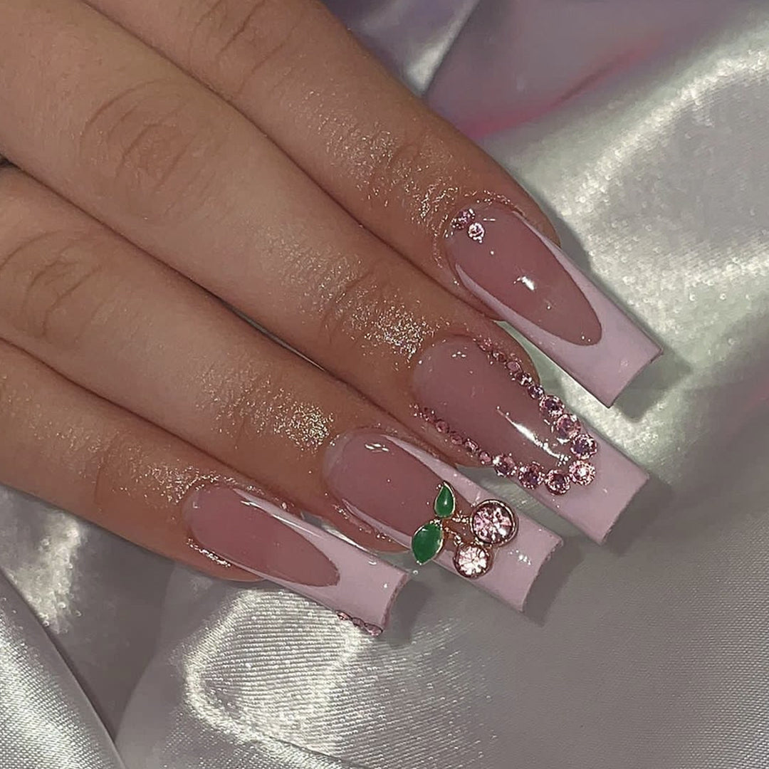 Dekorative Nagelspitzen Kollektion Karnz