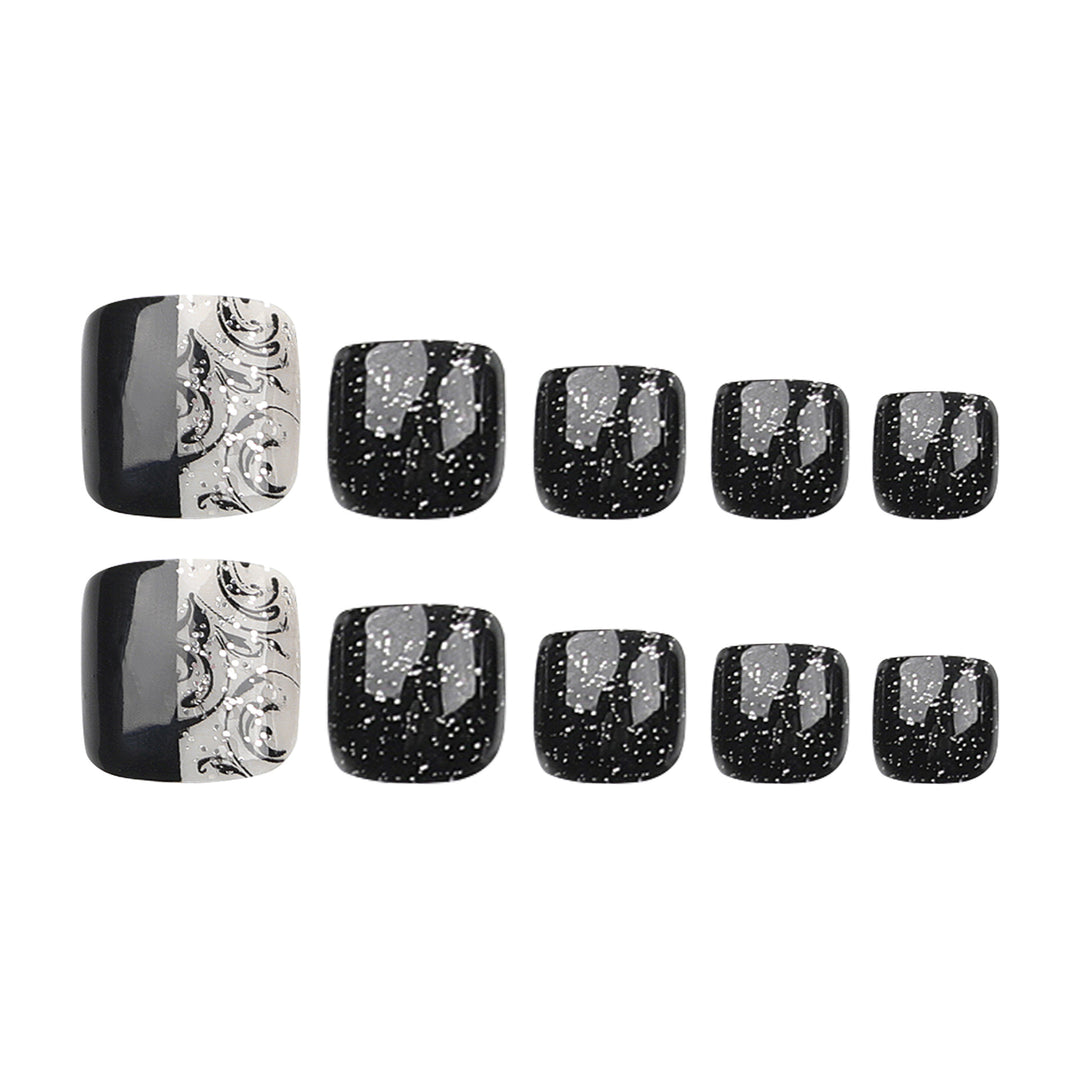 Elegante Fußnagelkunst mit detailliertem Design Karnz