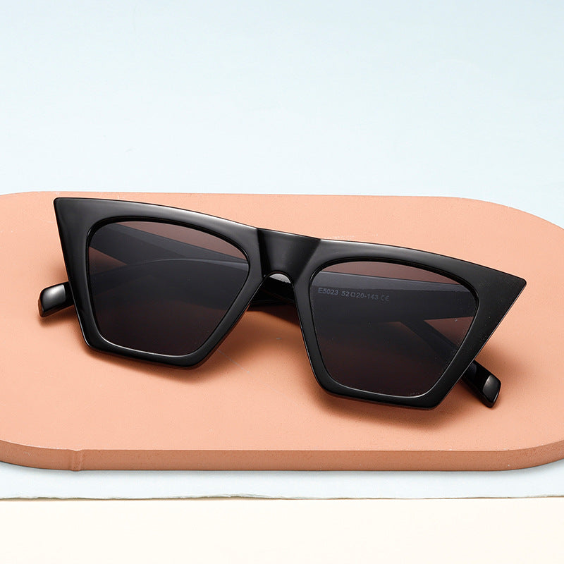 Damen stilvolle geometrische Sonnenbrille Karnz