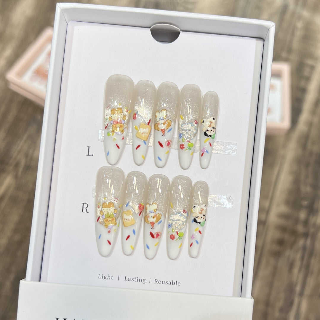 Dekoratives Press-On-Nail-Art-Set mit Glitzerakzenten Karnz