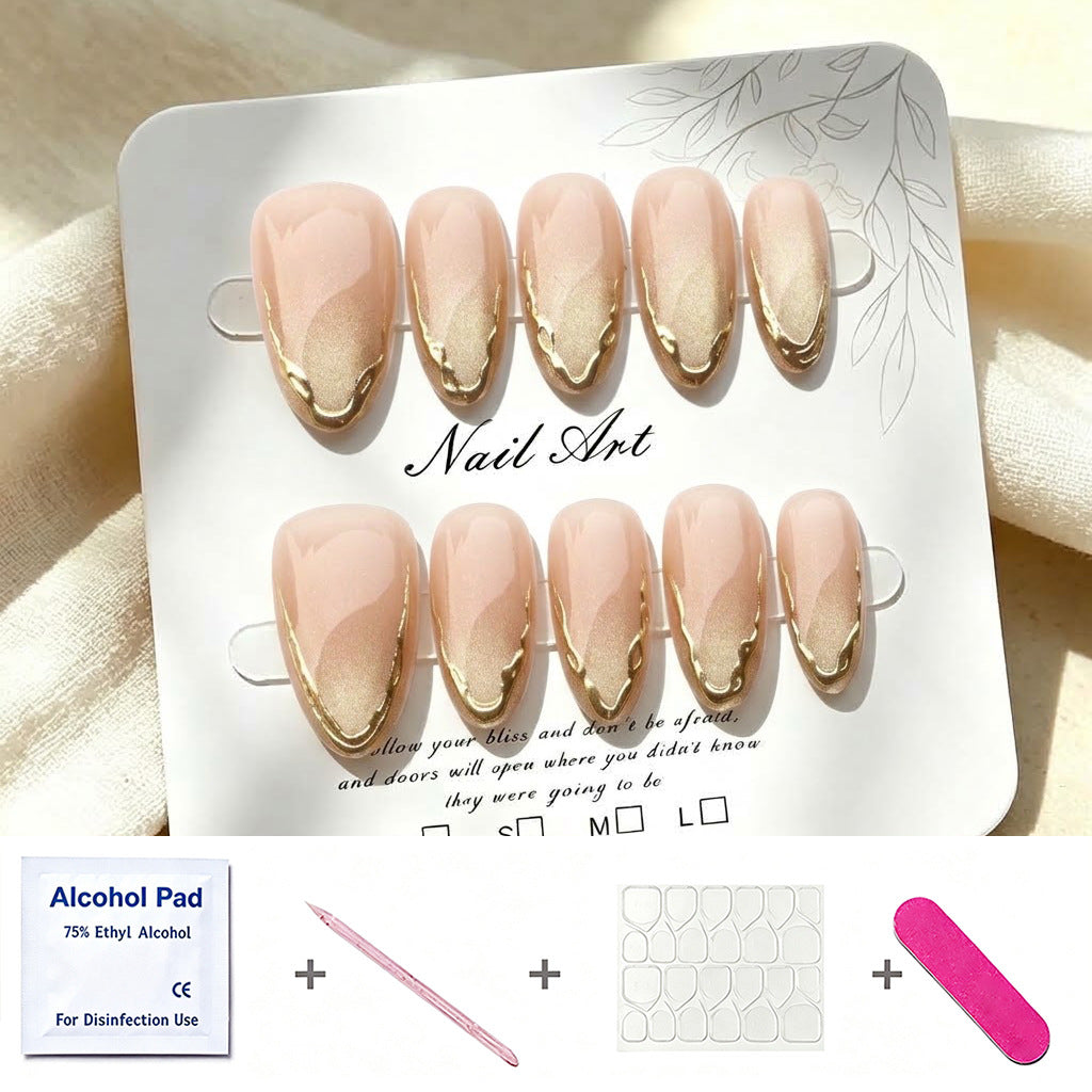 Elegantes Press-On-Nagel-Set mit goldenen Akzenten