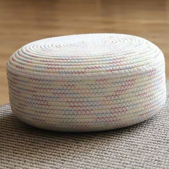Handgefertigter Sitzpouf Karnz