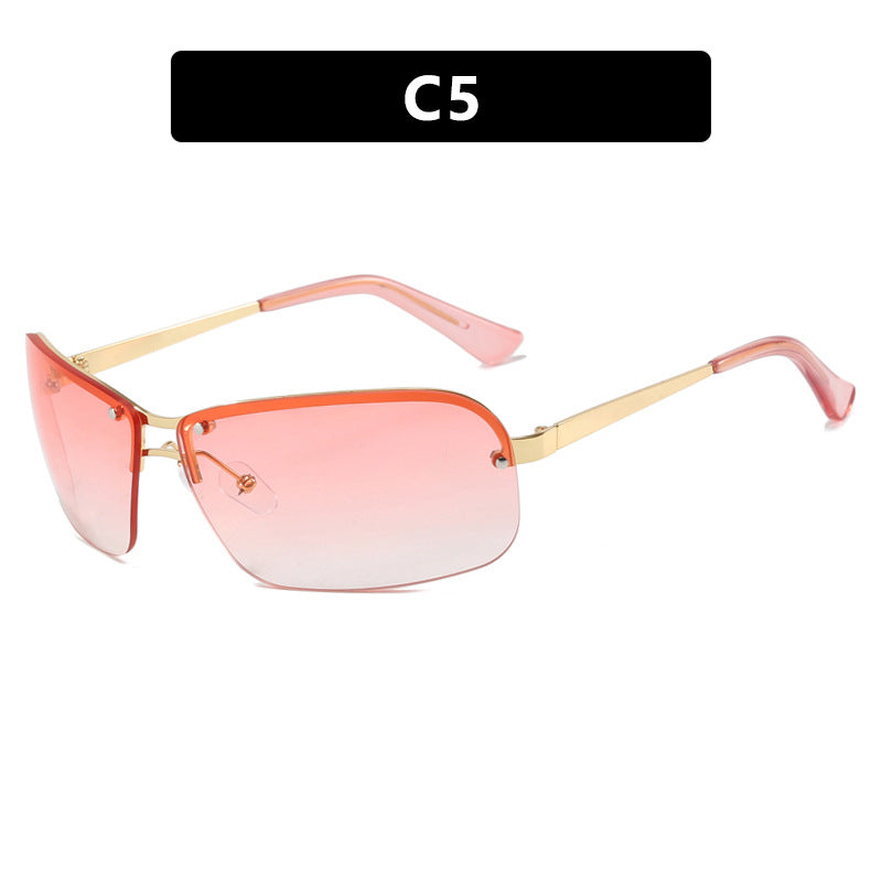 Damen Sonnenbrille mit großen, eleganten Gläsern und einem modernen Metallrahmen Karnz