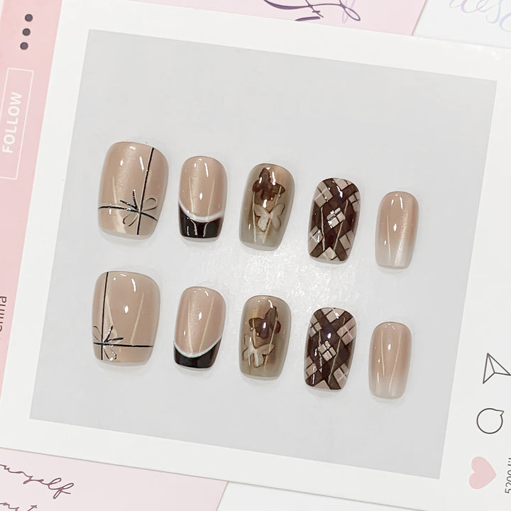 Kunstvolle Nagelspitzen Karnz