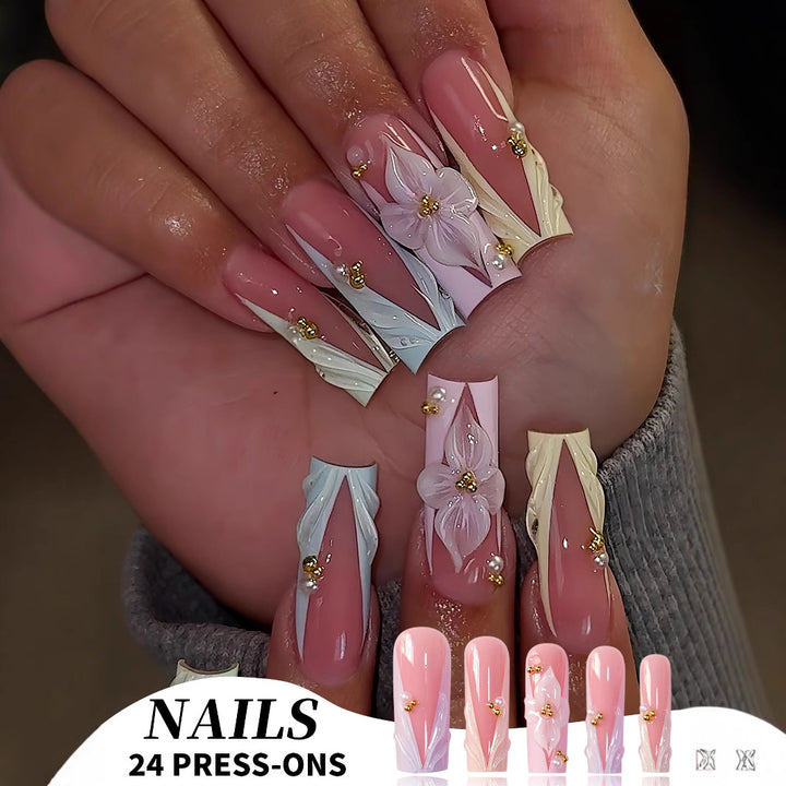 Florales Design Press-On Nägel Karnz