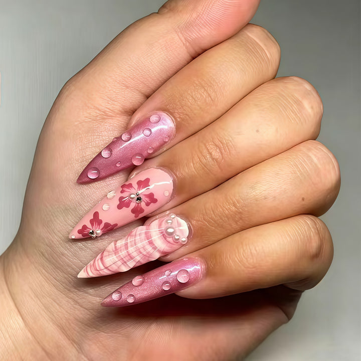 Florale Kunst Nagelverlängerungen Karnz