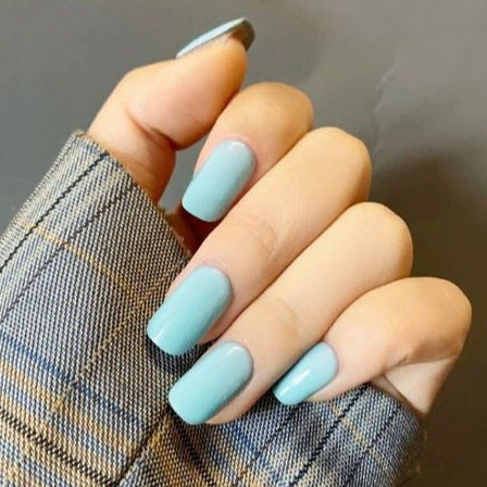 Glänzende Pediküre Nagelkunst Karnz
