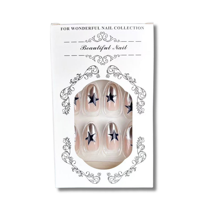 Elegante Sternmuster Press-On Nagelkunst