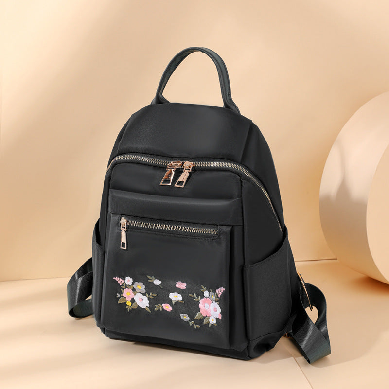 Floral Bestickter Rucksack Karnz