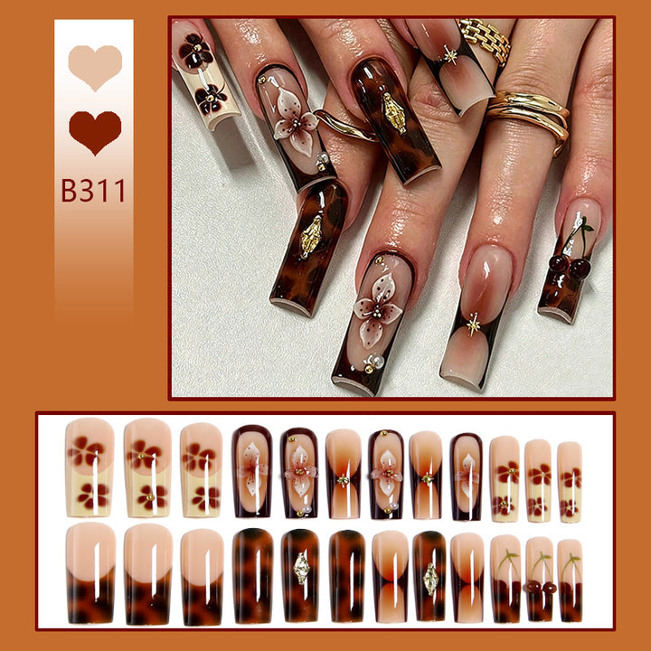 DIY Kunstnagelset mit floralen Designs Karnz