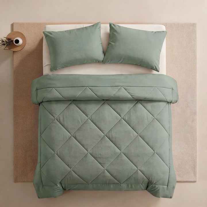 Luxuriöses Steppbett-Set Karnz