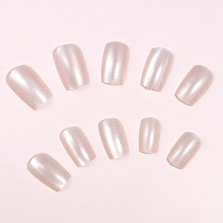 Verschönernde Press-On-Nagelset Karnz