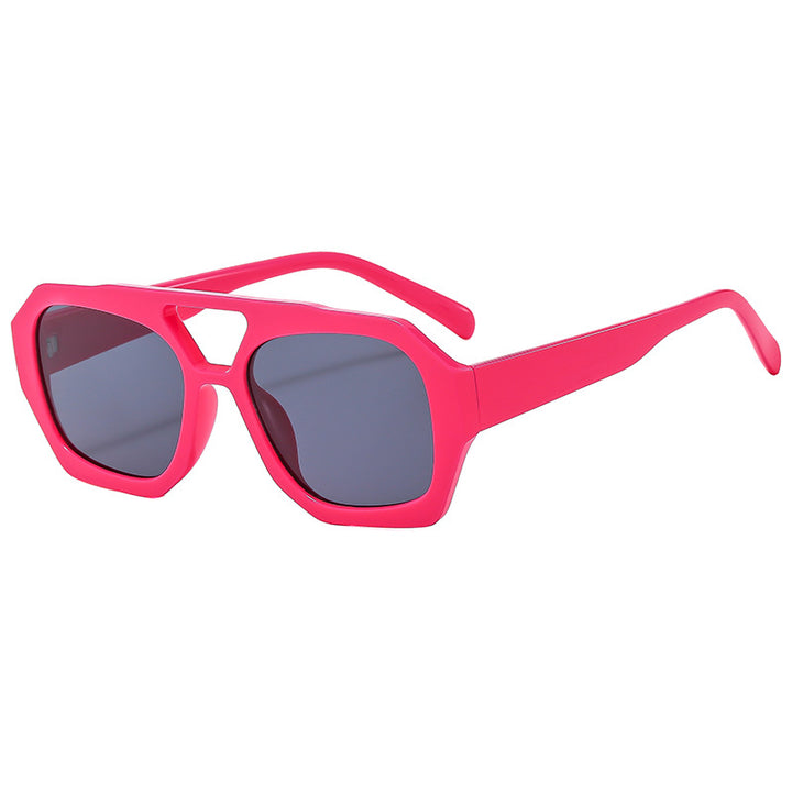 Damen Modische Sonnenbrille im zeitgenössischen Design Karnz