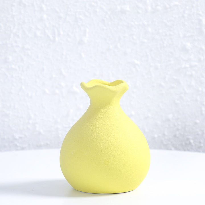 Einzigartige gebogene keramische Blumenvase Karnz