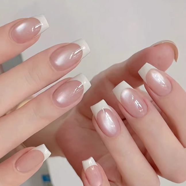 Elegante französische Spitzen-Gel-Nägel zum Aufkleben Karnz