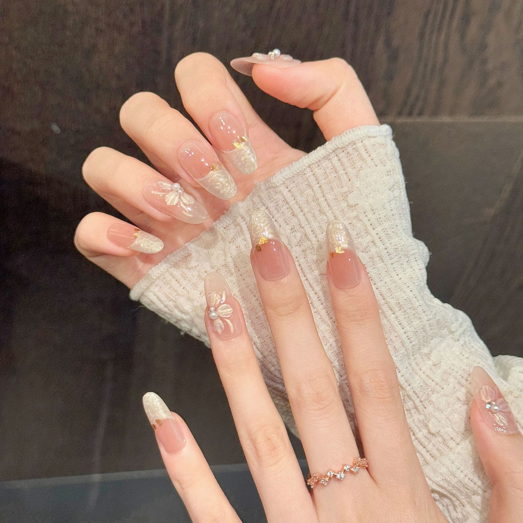 Floral Design Press-On Nail Art Set mit dekorativen Perlen und Edelsteinen