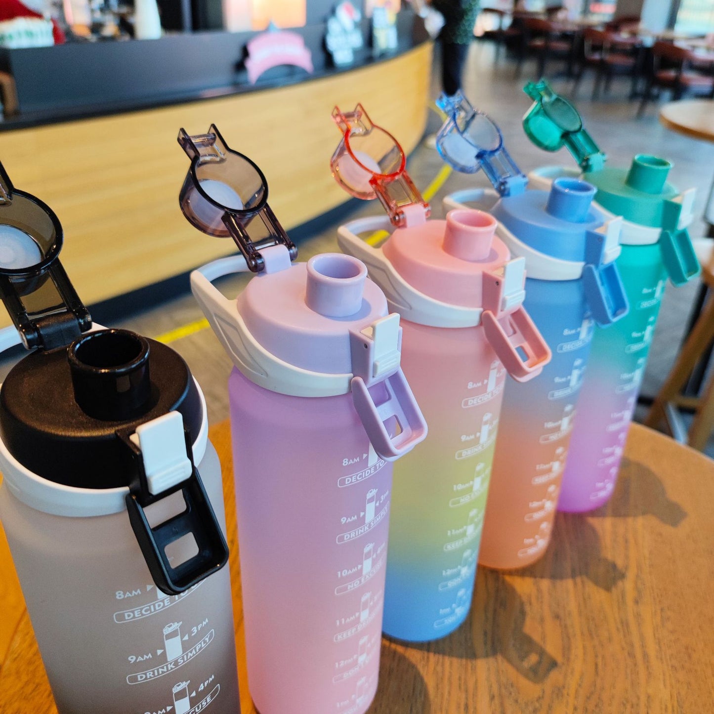 Damen Motivierende Trinkflasche mit einzigartiger Zeitmarkierung und sicherem Verschluss Karnz