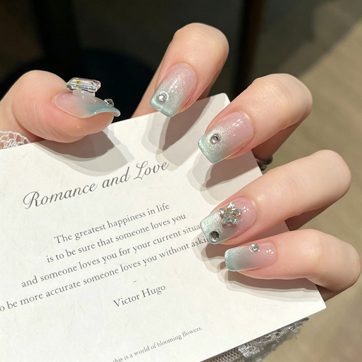 Glitzerndes Press-On Nagelkunst Set Karnz