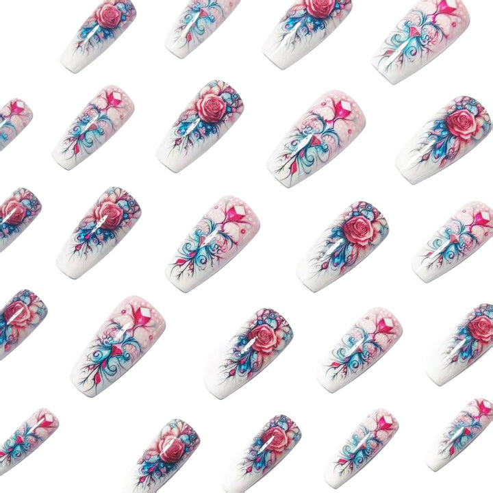 Kunstnägel mit Elegantem Rosenmotiv und Glitzerakzenten Karnz