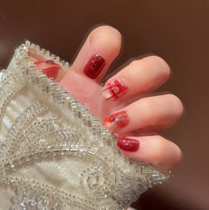 Premium Glitzernde Press-On Nagelerweiterungen Karnz