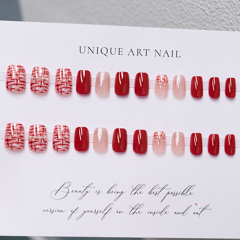 Elegantes Nagelkunst Press-On Set