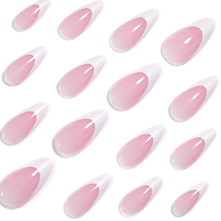 Kunstvolle Stiletto-Nägel mit elegantem Farbverlauf Karnz