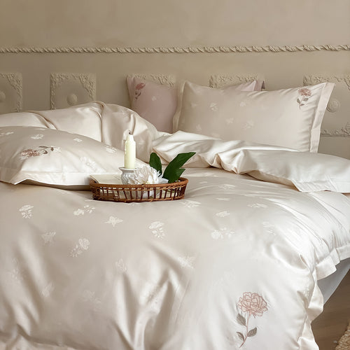 Luxuriöses Baumwollsatin-Bettbezug-Set mit feiner Rosenstickerei und Jacquard-Relief