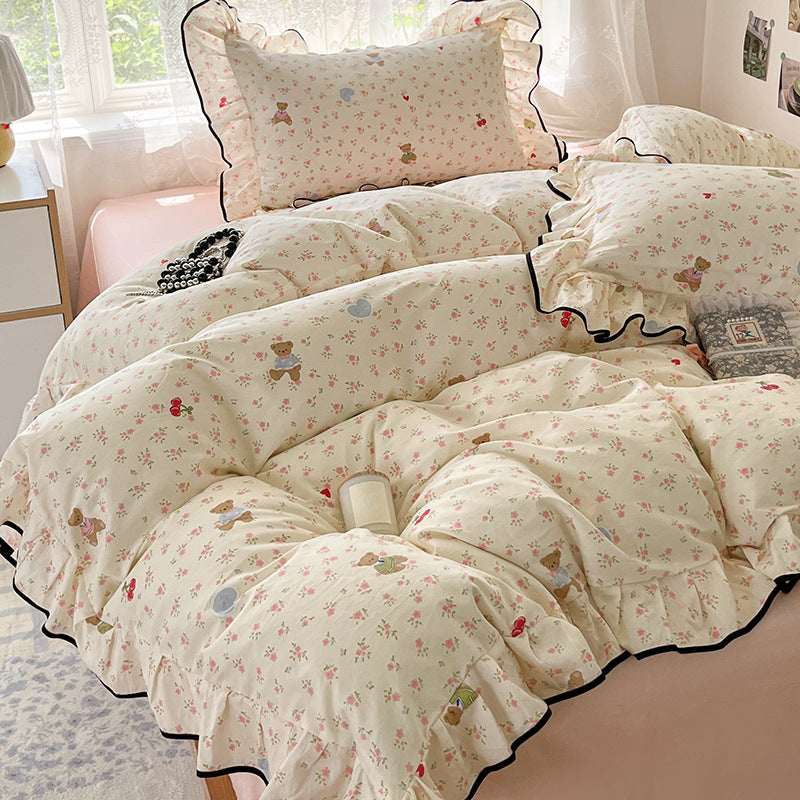 Rüschente Baumwollmischung Bettbezug Set mit Mini Blüten- & Teddy-Motiv und Pipingskante