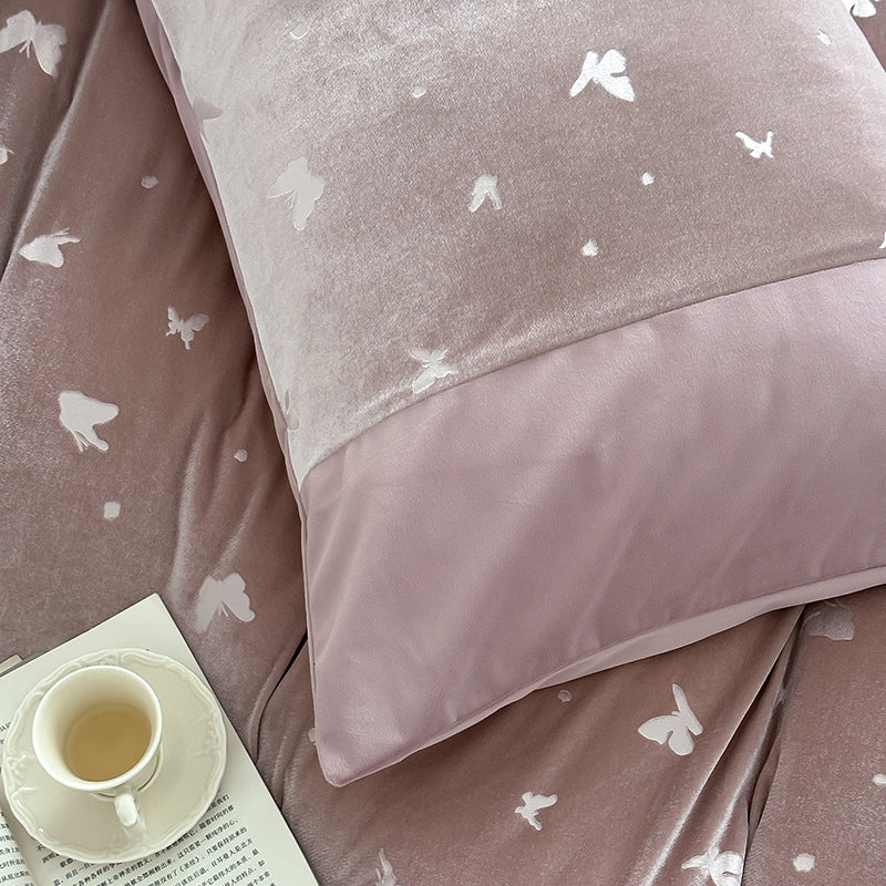 Luxuriöse Bettwäschegarnitur mit seidenmattem Finish und Schmetterlingsjacquard