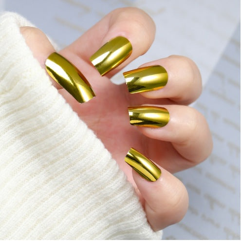 Glänzende metallische Press-On Nagelkunst Karnz