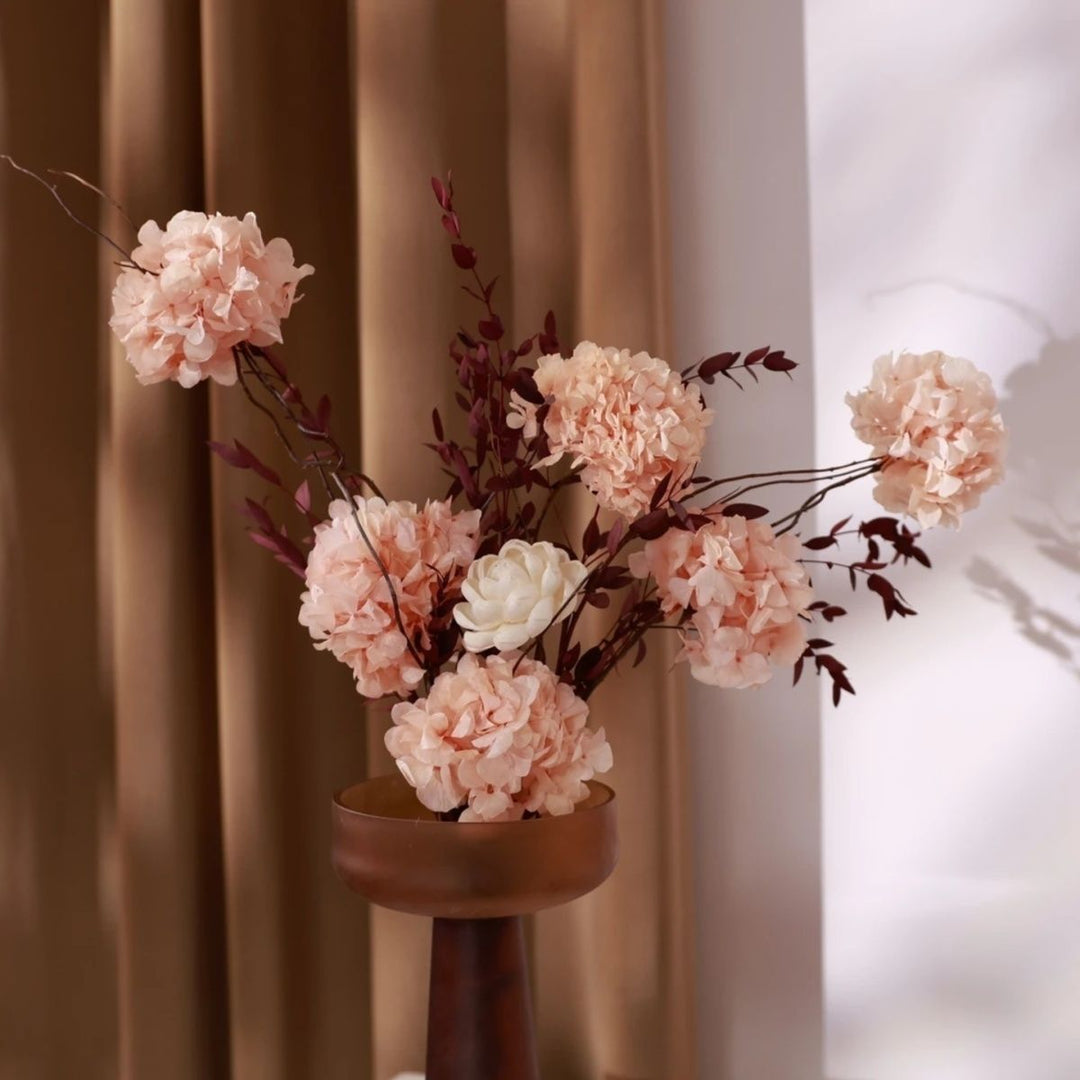 Künstlerische Florale Skulptur