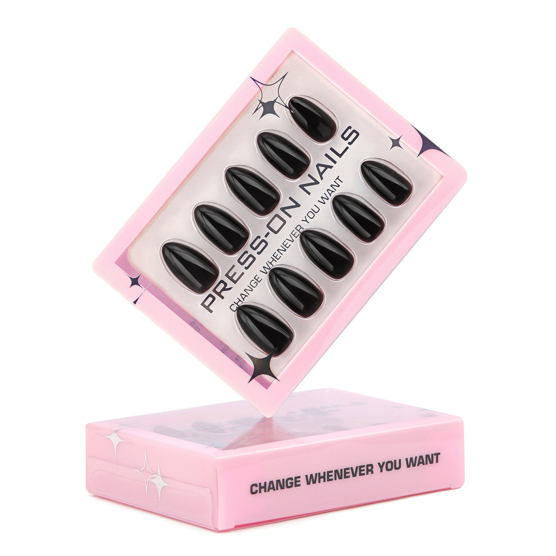 Künstliche Nagelverlängerungen mit elegantem Design Karnz