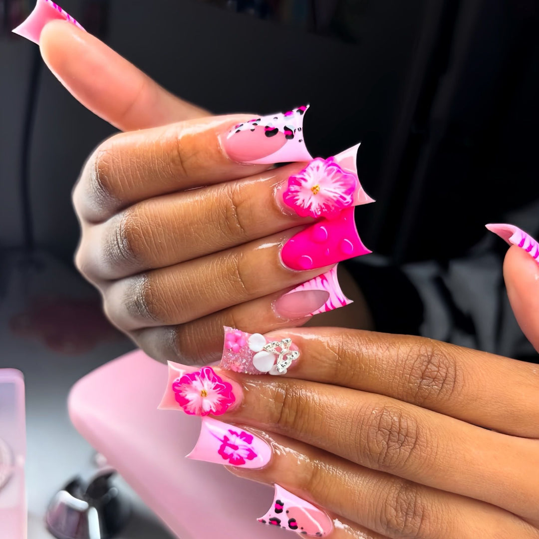 Dekoratives Nagelkunst-Set Karnz