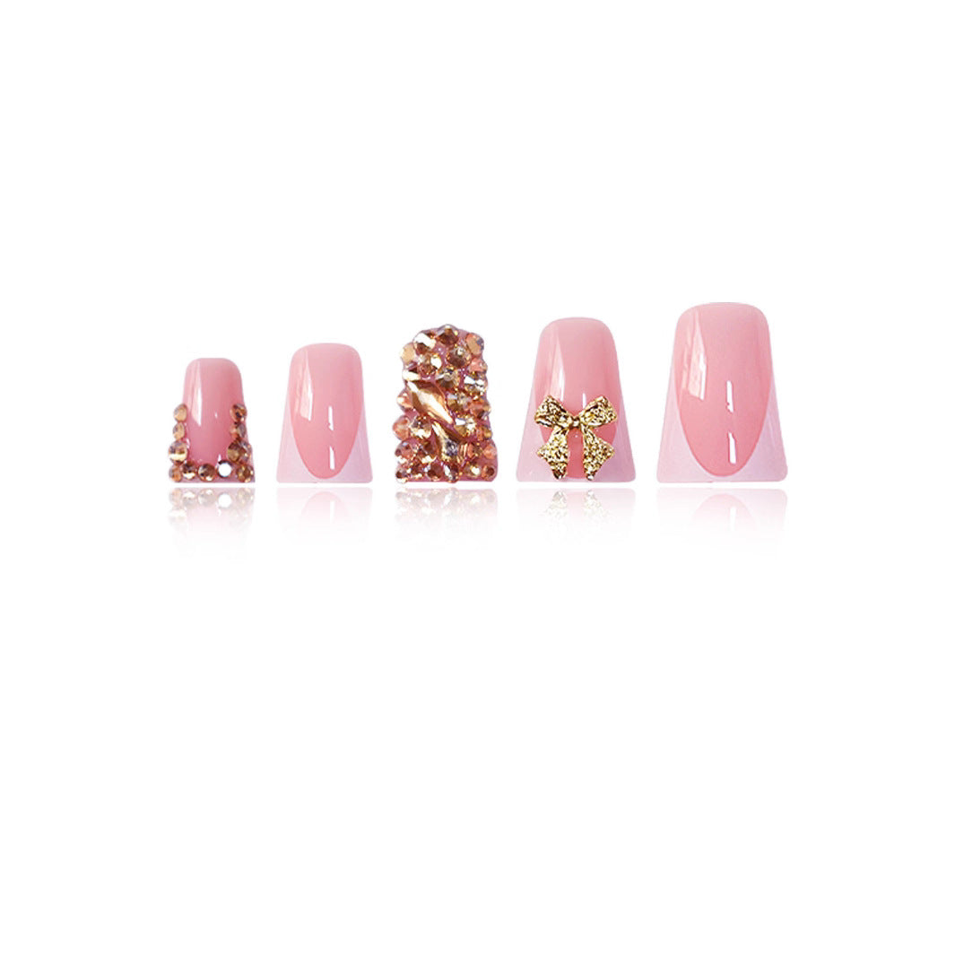 Dekoratives Langer Press-On Nagelset Karnz