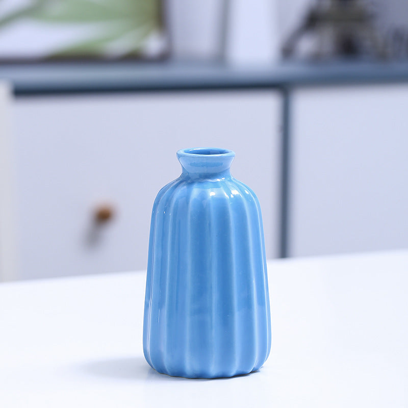 Rippte Keramische Bud Vase Karnz