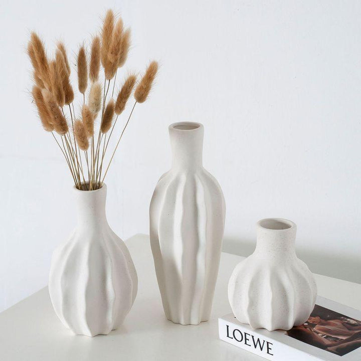 Strukturierte Keramische Dekorative Vase