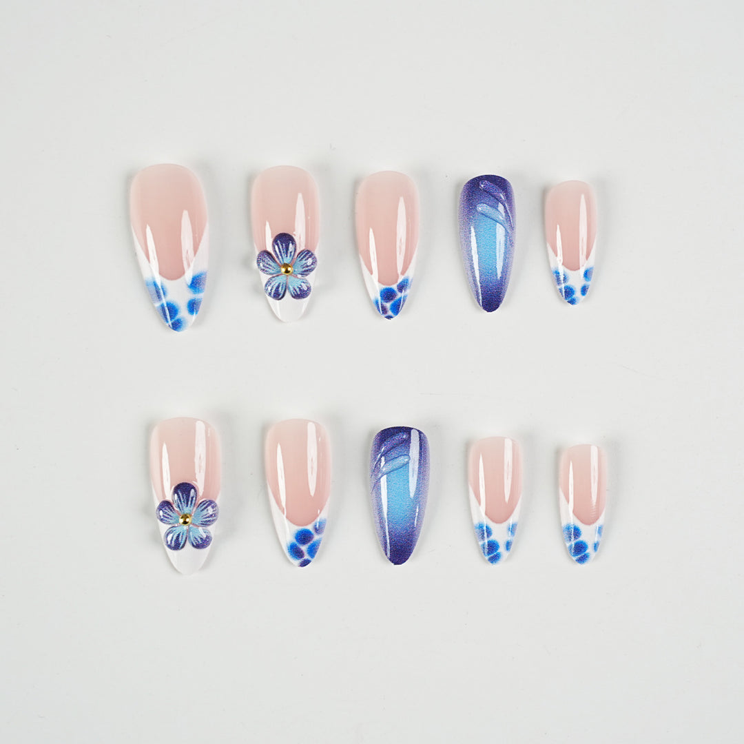 Künstlerisches Florales Press-On Nagelkunst Set