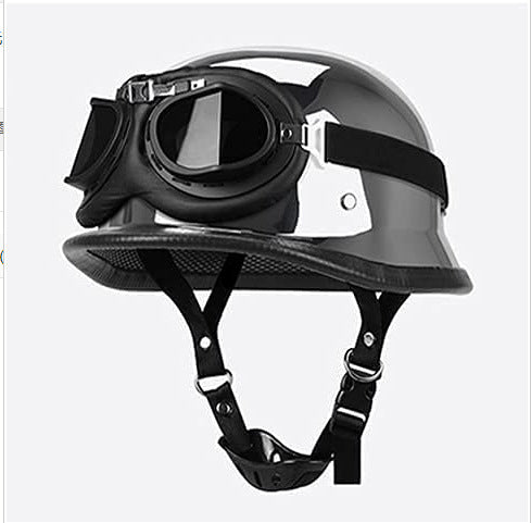 Schutzhelm mit integriertem Visier Karnz