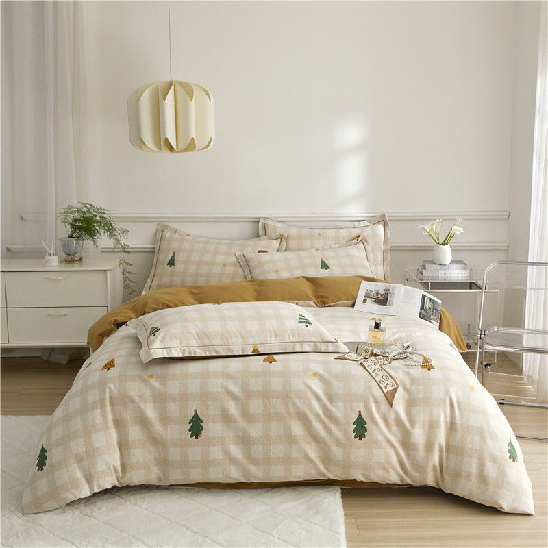 Reversible Brushed Cotton Duvet Cover Set with Pine Tree Embroidery