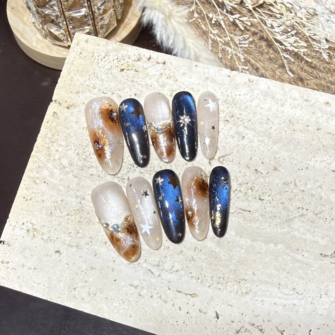 Himmlisches Press-On Nagelkunst Set