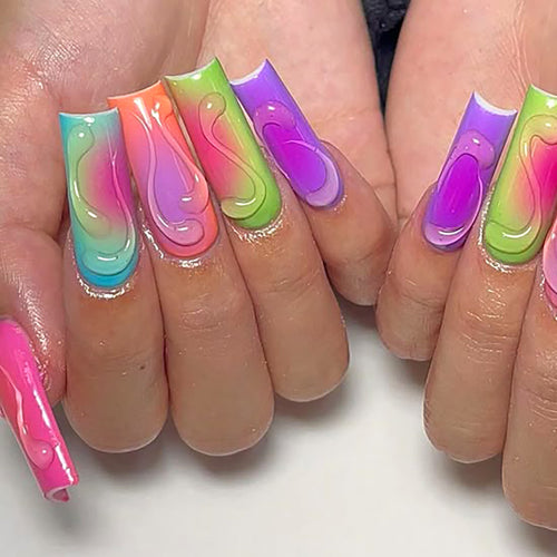 Künstlerische Ombre Nagelverlängerungen Karnz
