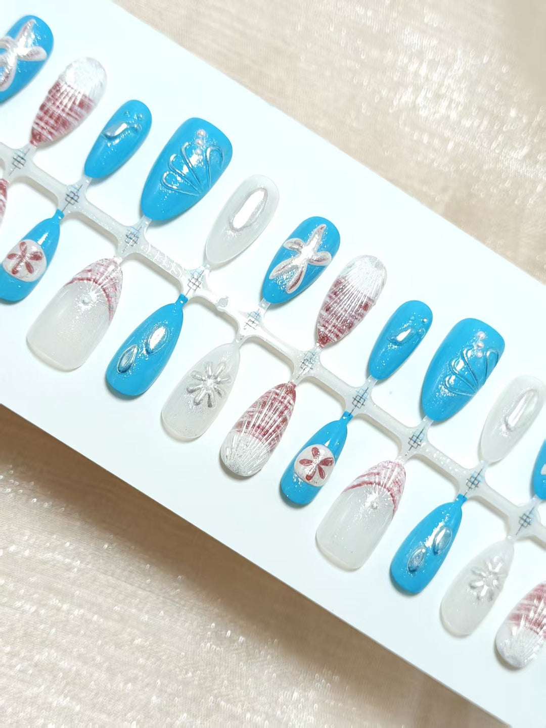 Kreative Nail Art Kunstnägel Karnz