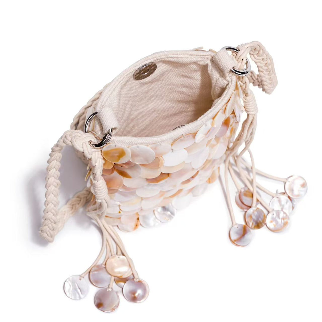 Elegante Muschel-verzierte Umhängetasche Karnz