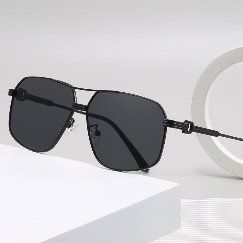 Damen stylische oversized Sonnenbrille mit diamantförmigem Rahmen Karnz
