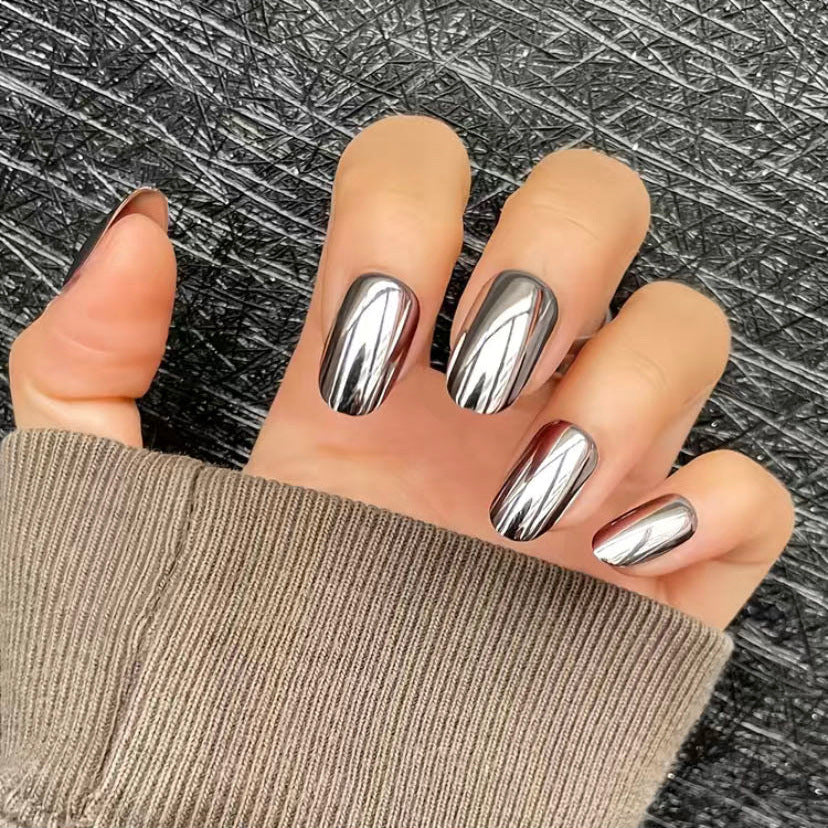 Metallic Glänzendes Press-On Nagelset Karnz