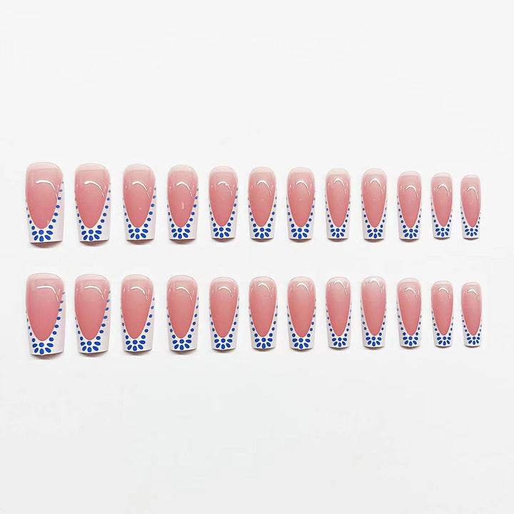 Elegante Nagelkunstverlängerungen Karnz