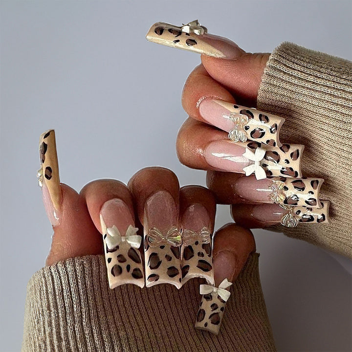 Stilvolles Nagelkunst Karnz
