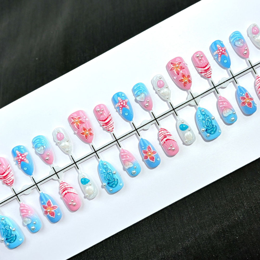 Künstlerisch vom Ozean inspiriertes Press-On-Nagelset